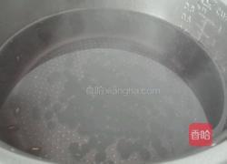 红糖黑豆甜汤的做法图解5