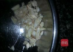 风味不同的干煸鱿鱼丝的做法图解2