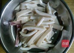 风味不同的干煸鱿鱼丝的做法图解4