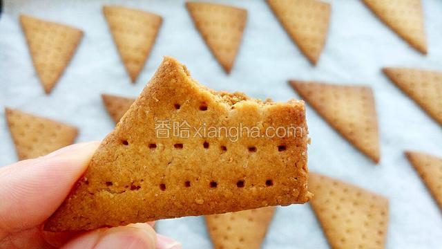 晾凉后食用很酥脆哦！