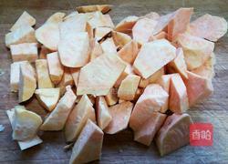 拔丝地瓜的做法图解2