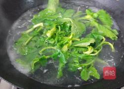 翡翠银丝汇金针的做法图解2