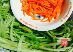 芹菜煎饺的做法图解2