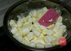 花生蔓越莓牛轧糖的做法图解2