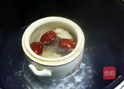 高丽参炖鸡汤的做法图解3