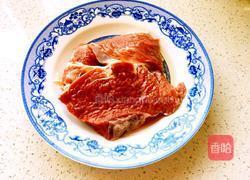 萝卜炖牛肉的做法图解1