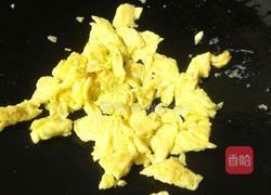 木耳荷兰豆炒鸡蛋的做法图解6