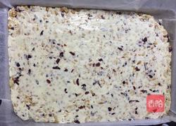 蔓越莓花生牛轧糖的做法图解10