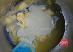 特浓牛奶初乳棒的做法图解2