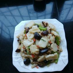芹菜香菇年糕的做法[图]