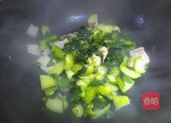 青菜炒咸肉的做法图解5