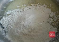 原味纸杯蛋糕的做法图解2