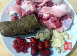 当归山药猪蹄汤的做法图解1