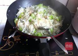 萝卜丝炒小鱼干的做法图解6