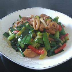 大蒜炒肥肠的做法[图]