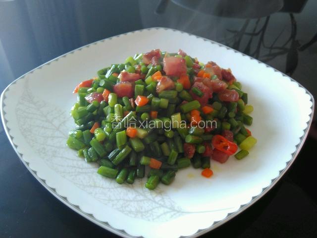 蒜苗炒香肠