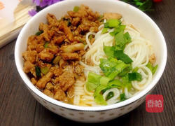 瘦肉热面汤的做法图解8