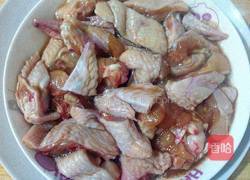 金针菇蒸鸡翅的做法图解2