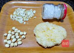 百合莲子银耳羹的做法图解1