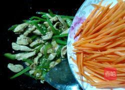 青椒胡萝卜丝炒肉的做法图解6