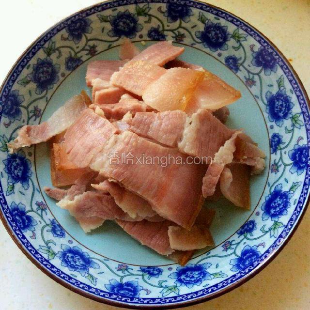 煮好的腊肉