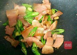 青椒腊肉的做法图解6