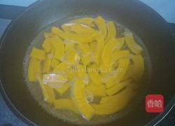 蛋黄焗南瓜的做法图解5