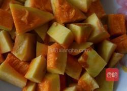 南瓜泥黑芝麻馒头的做法图解2