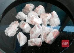排骨玉米汤（清炖）的做法图解1