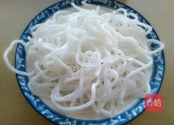 三鲜土豆粉的做法图解2