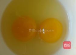 奶香鸡蛋软饼的做法图解1