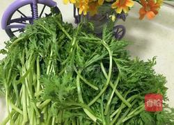 蒜茸茼蒿的做法图解1