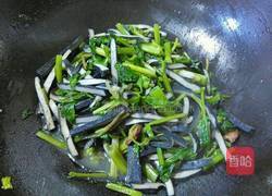 香芹炒臭干的做法图解13