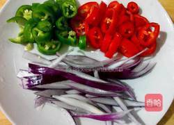 辣椒炒鱿鱼圈的做法图解2