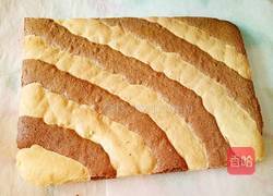 沙拉肉松双色海绵蛋糕卷的做法图解25