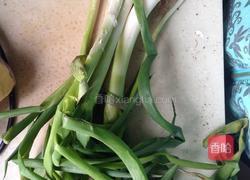 大葱猪肉包的做法图解1