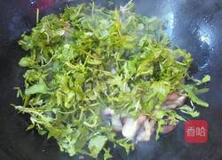 荠菜肉丝炒年糕的做法图解11