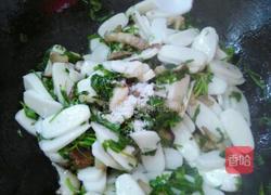 荠菜肉丝炒年糕的做法图解15