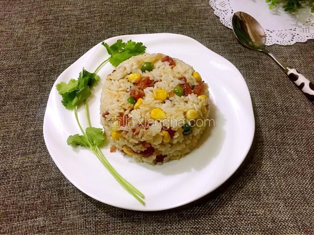 腊肠炒饭