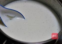 浆果牛奶冻的做法图解3