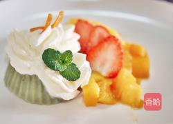 抹茶奶冻配鲜果的做法图解4