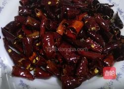 干煸辣子鸡的做法图解11