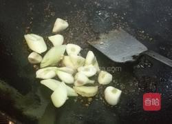 干煸辣子鸡的做法图解13