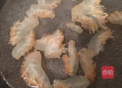 凉拌海蜇头的做法图解3