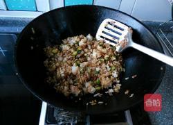 肉末鸡蛋炒米饭的做法图解6