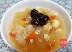 银耳莲子羹的做法图解8