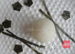 足球饭团的做法图解4