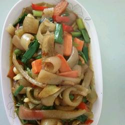 蒜苗炒肉皮的做法[图]