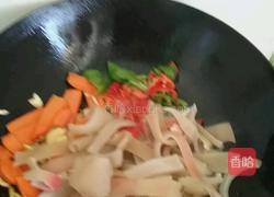 蒜苗炒肉皮的做法图解3