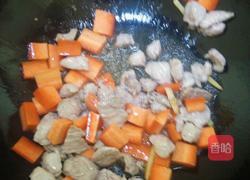 宫爆肉丁的做法图解3